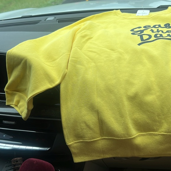 With Love from Emily + Meritt ~ Yellow Seas the Day Sweatshirt ~ Large - Picture 14 of 17